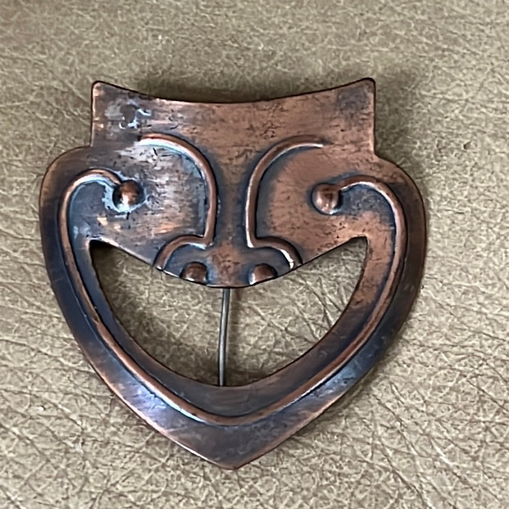 ReBajes pin 1930 tragedy mask